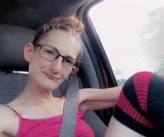 Im that woman that will have you screaming in pleasure from head to toe!! Want the best pussy of your life CUM Get it!! Its hot wet and waiting for your big throbbing cock!! - Image 2