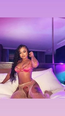 Sexy Latina Playmate 💦💦 - 1