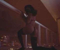 latina onlyfans model visiting - Image 3
