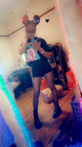 Come 🫦 Have A Good Time 💦 With A Petite Barbie 👅🥰😘 - 1