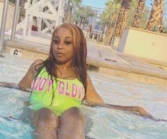 Bakersfield escorts - thick and sexy with a baby face