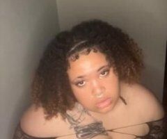 COME SEE IF YOU CAN MAKE ME SQUIRT 💦 - Image 11