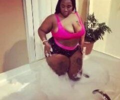 come let a colossal Booty juicy BBw w/ a tight throat for a small dick Smut you out - Image 5