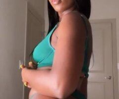 Promiscous Girl. - Image 2