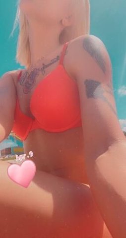FULL BODY MASSAGE AVAILABLE NOW WITH BECKA - 1