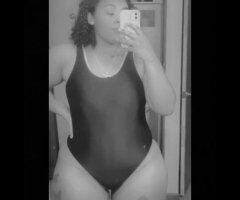 thick a$$ ebony🥴 - Image 2