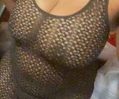 pussy wet. come fuck me🥳🎉🎉🥳🥳🥳 - Image 1