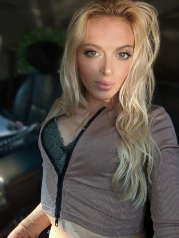 ♥ its freaky friday😜 im bored, lets entertain each other, who will it be that gets lucky with me...💋not a trick, just a treat💕 - 1