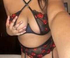 Portland escorts - sexy thick ebony