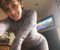 La Crosse escorts - Outcall only! hot tight body needs pounding