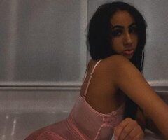 Sexy, Classy, And Petite! 💋 - Image 6