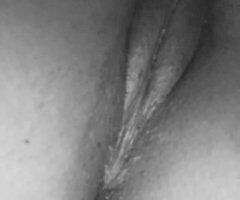 YELLOW , TIGHT AND WET 🤪 - Image 2