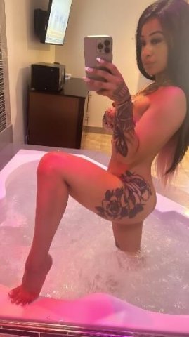 Petite freak latina needs to cum 💦💦💦 ONLY OUTCALLS GLENDALE 24/7 - 1