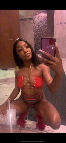 Pretty Petite - Ask about my specials 💋 - 1