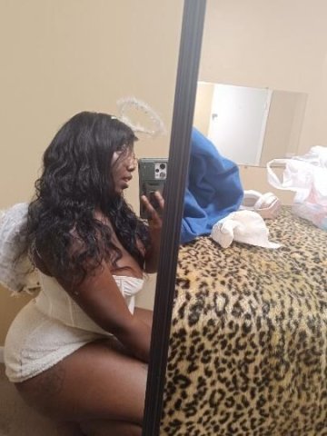 May flowers😊 🌺 🌺🤯😍6-9pm natural thick african american bombshell💕💕💕 - 1