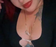 Palmdale/Lancaster escorts - Sexy Red head latina