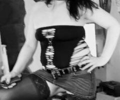 Tacoma escorts - lookin for some nice cock to come have some fun. text me now 24/7 horney & wet....