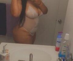 Real thick, and juicyy..%100 REAL DEAL. Lets play Daddy💕 - Image 5