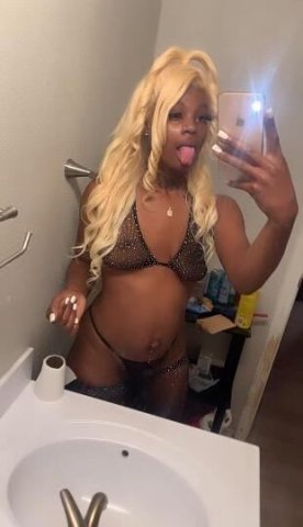 IN TOWN FOR A FEW💦 - 1