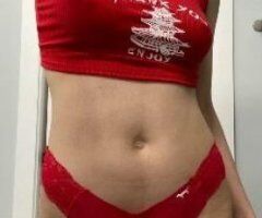 Wilmington escorts - RoseBabyxoxo 🌹🥰 pu$$y princess 💋 cum and find out for yourself 😋