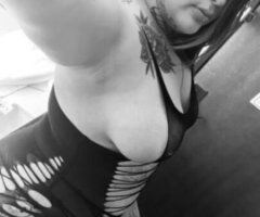 here for a couple more hours catch me while u can💋🤤💄❤ - Image 2