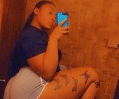 Cedar Rapids escorts - Thick a$$ ebony with a wet pussy💦🤪