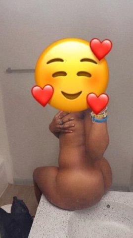 Tight Pussy 🤪, Hit My Phone 😉 - 1