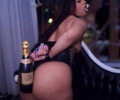 Very nice and upscale galleria area no scam, no deposit, Ft verify - Image 5