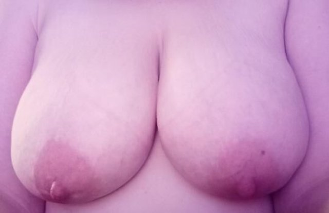 hi iam ivy here to please you and only you!! - 1