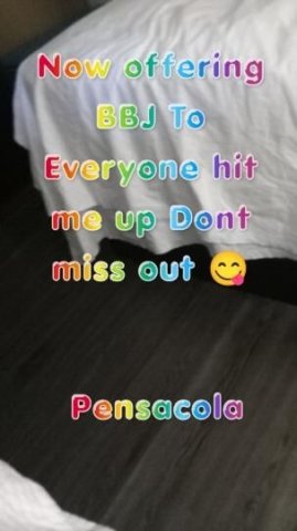 red head milf here for a short time not a long hit me up babes 🥰 - 1