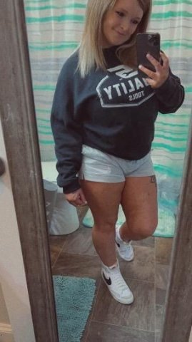 late nights during the week and weekends im available anytime - 1