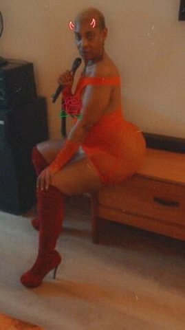 GROWN AND SEXXY - 1