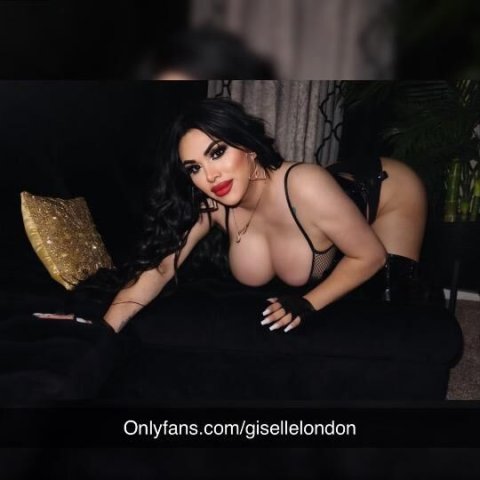 TRANSEXUAL GISELLE - 1