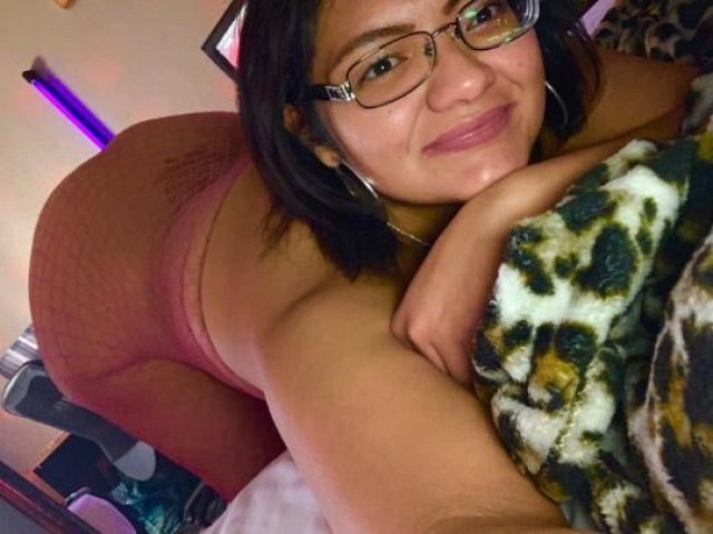 Latina treat you gotta meet!!! NoDeposit NoGames!! SnApChAt Emmtokes - 1
