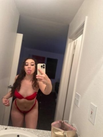 Petite🍒 Sexy 💋 Super Fun 🤩 - 1