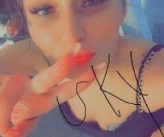 Sky2106rizzy - NEW SNAP -Sky2106rizzy -SkyNicole💕DeepThroatQueen 👸🏻Joliets Best 😝😝81 569 360 8! cum party with a party girll - Image 2