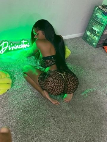 😍hey baby come make your appointments🍑 with me today, looking for a nasty time 💦 come play👅 princess 👑 wants to play 😘😘 - 1