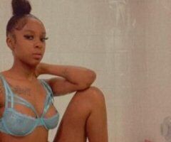 Wet & Always Ready Colombian Mami😋😘 - Image 2