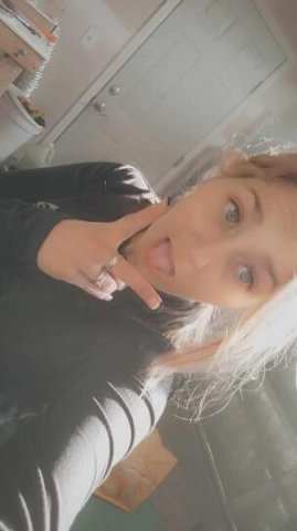 Hey it's Riley Incall/outcalls! I just wanna party ;) - 1