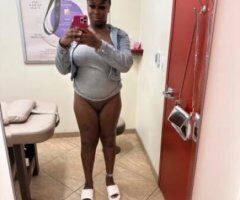 Washington D.C. escorts - pretty trans with a pussy HOSTING