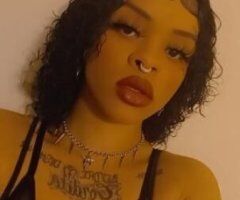 Milwaukee escorts - lil miss sunshine...lets have a fun time