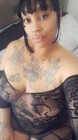 Big BOOTY🍑Big Titties Pretty ass Face👸And Pussy Dripping 💦 total package cum get you sum Pictures 100% 🔥😘video chat verification🧐 - 1