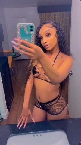 The mixed queen 😍👅 - 1