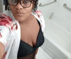Dominican bbw wetness 💦🍑 - Image 2
