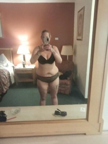 HUMP DAY SPECIAL 80QV TODAY ONLY TEXT ME - 1