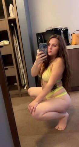 beautiful slim thick snowbunni - 1