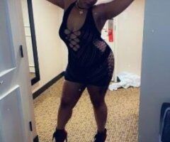 St. Louis escorts - CURVY QUEEN