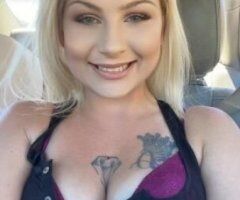 blonde bombshell lonely looking for new friends - Image 4