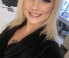 blonde bombshell lonely looking for new friends - Image 6