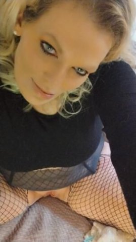 I am so ready to suck and ride your cock as you fill me up while I cum all over you. Cum let me drain you💋 - 1
